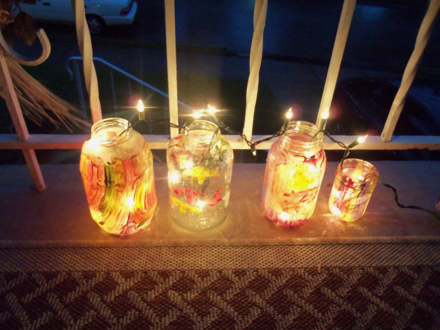 Homemade Light Up Jars for the Holidays