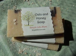 Oatmeal and Honey Soap #Homemade #Natural #Soap