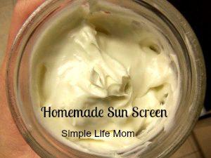 Homemade sunscreen with natural ingredients from simple life mom
