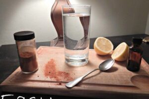 Easy Morning Detox Drink Recipe - with lemon, cayenne, and peppermint essential oil