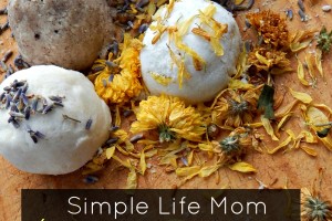 6 Amazing Bath Bomb Recipes from Simple Life Mom - all natural, organic, ingredients only