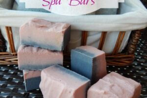 How to Make Natural Salt Soap Bars from @simplelifemom #naturalskincare #giftidea