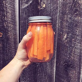 Homestead Blog Hop Feature - fermenting vegetables