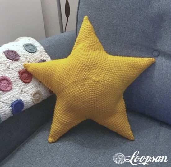 Homestead Blog Hop Feature - How to Make a Twinkle Star Pillow