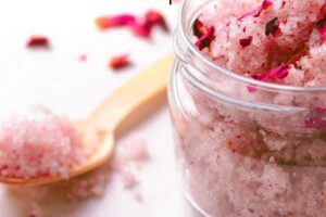 Natural Lip Scrub Recipes from Simple Life Mom