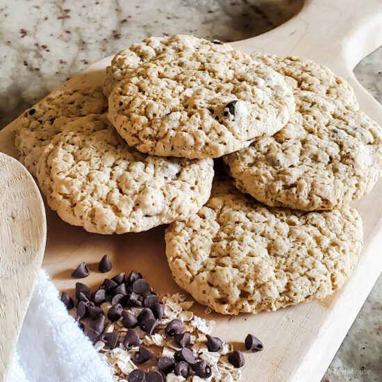 Homestead Blog Hop Feature - Vegan Oatmeal Chocolate Chip Cookies