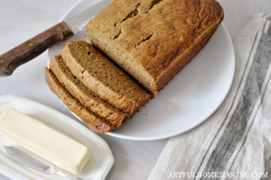 Homestead Blog Hop Feature - naturally-sweetened-banana-bread-recipe