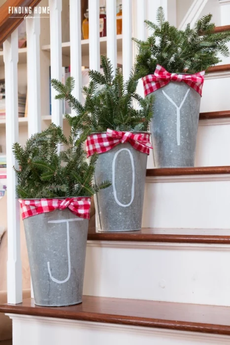 8 Handmade Christmas Decorations  for a classy and vintage touch to your Christmas.