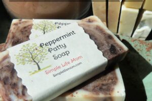 Peppermint Patty Soap Recipe. A cold process, chocolate and white swirled soap with cocoa powder and peppermint essential oil. All natural ingredient soaps.