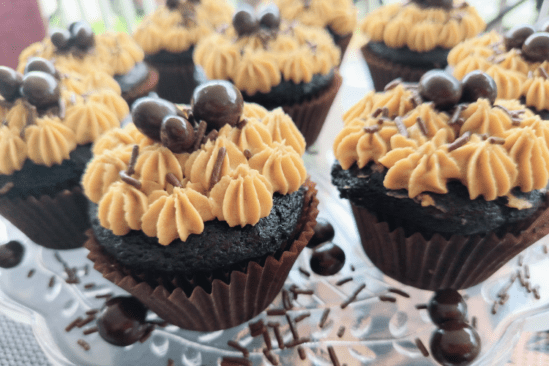 Homestead Blog Hop Feature - Chocoalte Espresso Gourmet Cupcakes