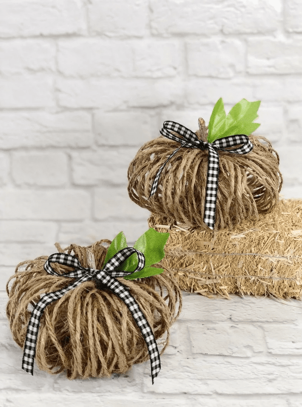 Homestead Blog Hop Feature - 5 Minute Twine Pumpkins