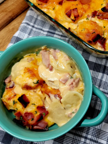 Homestead Blog Hop Feature - Ham and Potatoes au Gratin