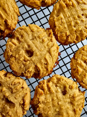 Homestead Blog Hop Feature - Sourdough Peanut Butter Cookies
