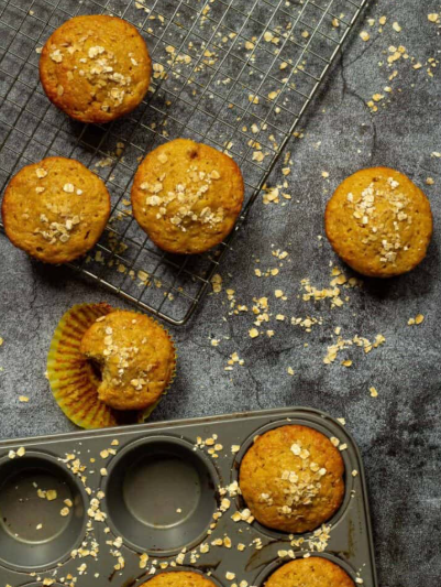 Homestead Blog Hop Feature - Peanut Butter Banana Muffins with Oats
