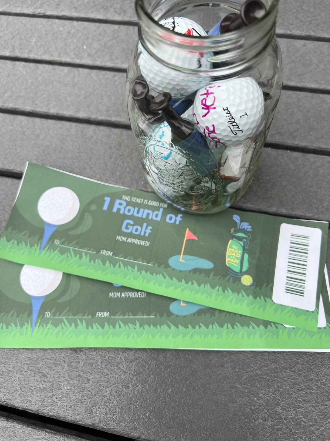 Homestead Blog Hop Feature - DIY Father's Day Golf Gift Idea
