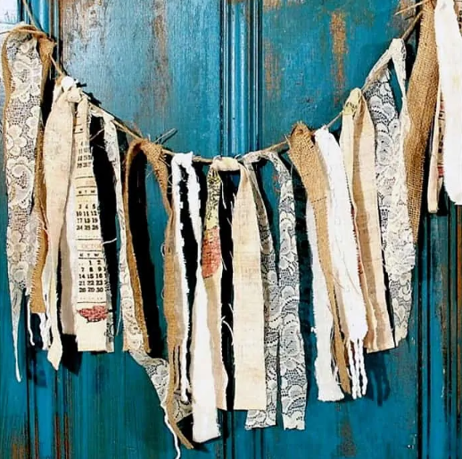 Homestead Blog Hop Feature - How to Make a Vintage Linen Rag Garland