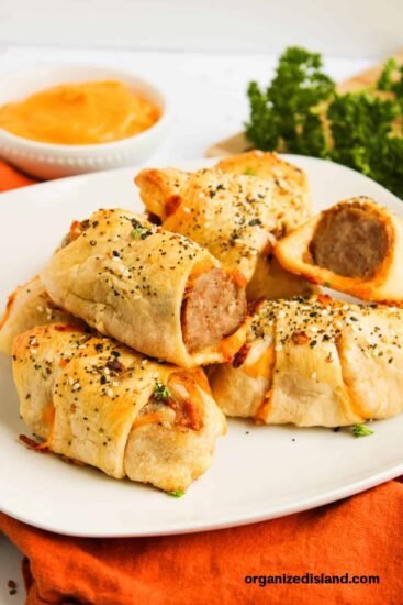 Homestead Blog Hop Feature - Easy and Delicious Brats in a Blanket