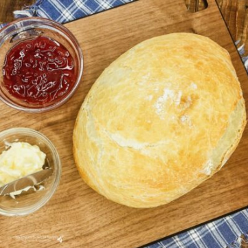 Homestead Blog Hop Feature - No Knead Bread Recipe