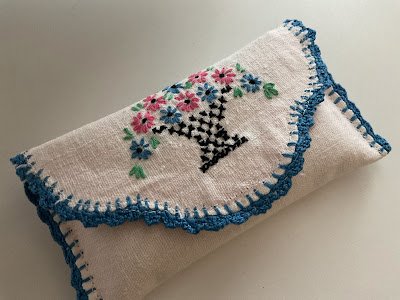 Homestead Blog Hop Feature - Vintage Linen Pouch