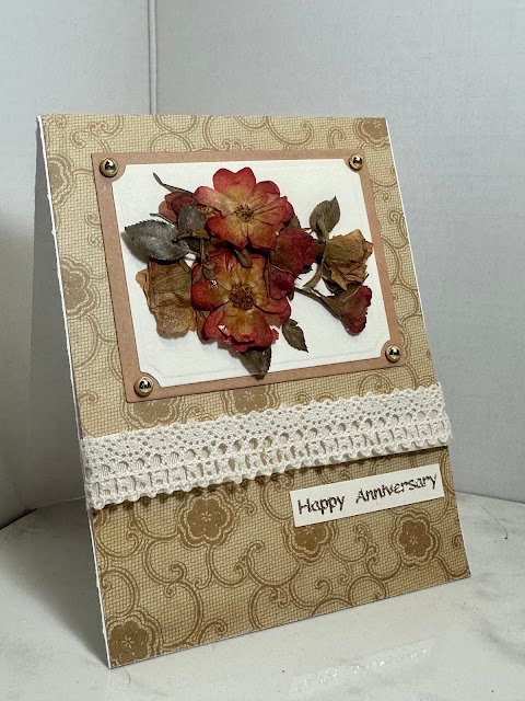 Homestead Blog Hop Feature - Using Dried Flowers on Handmade Cards