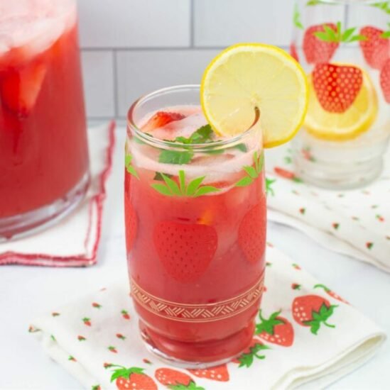 Homestead Blog Hop Feature - Strawberry Lemonade